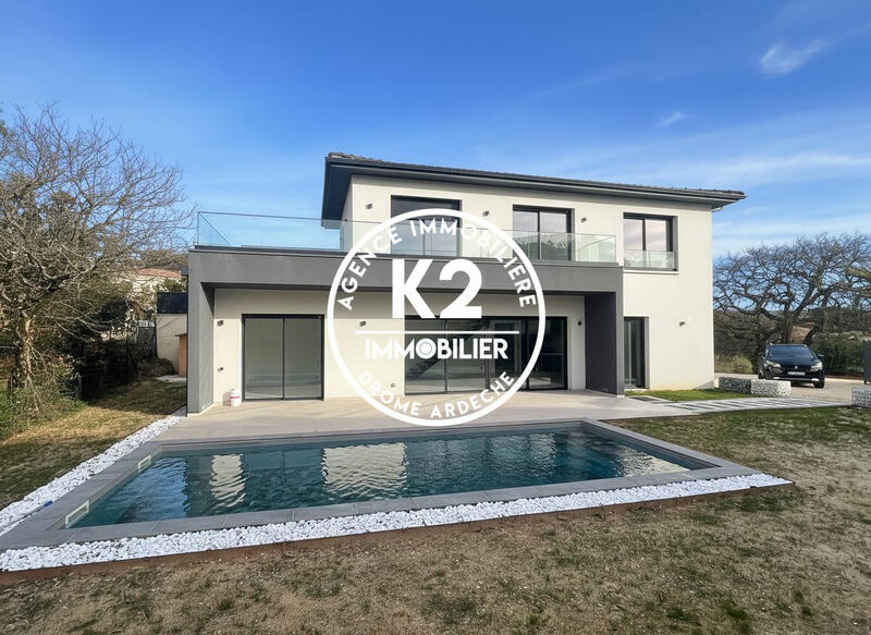 Villa - 130 m² - 5 pièces