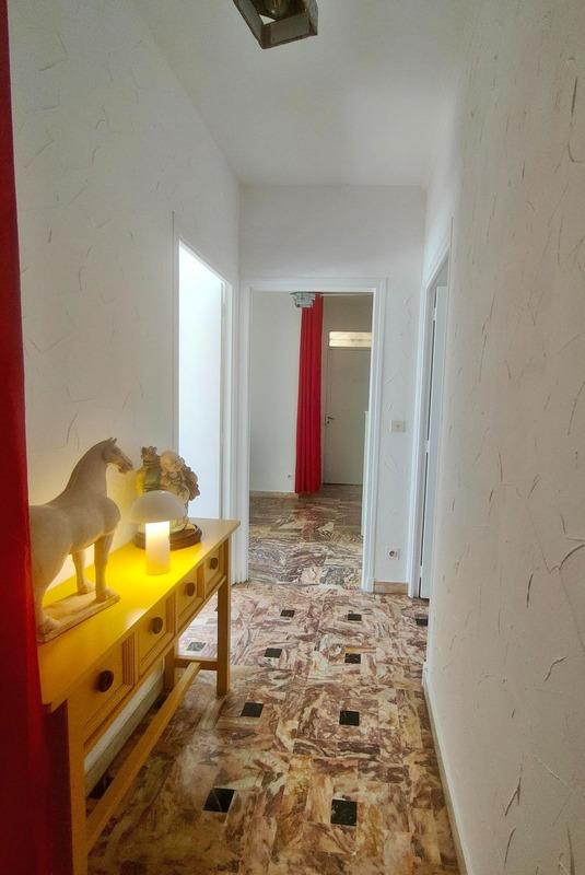 Appartement - 81 m² - 3 pièces