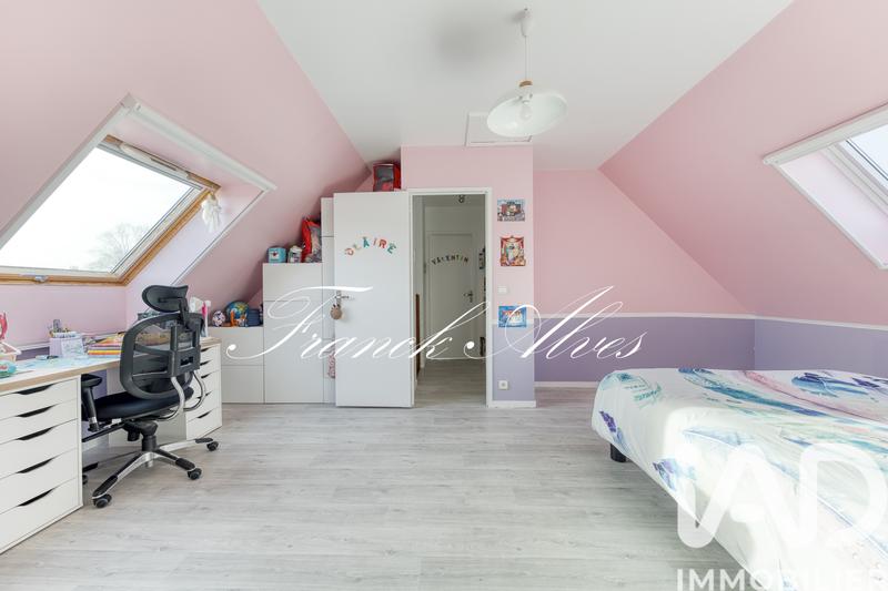 Maison - 121 m² - 5 pièces