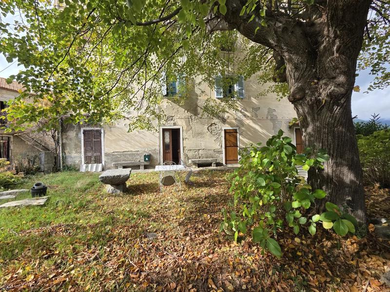 Appartement - 92 m² - 4 pièces