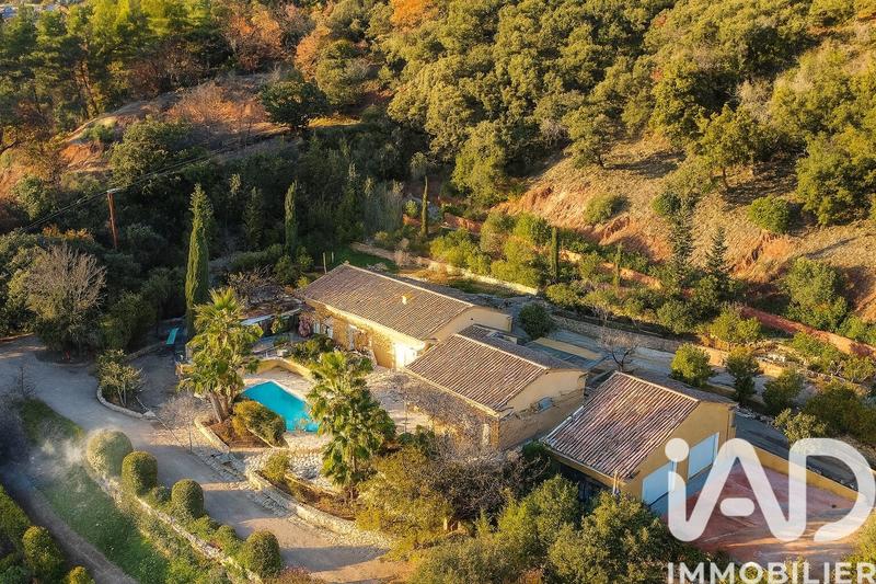 Maison - 269 m² - 6 pièces