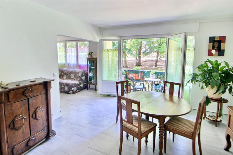 Appartement - 92 m² - 5 pièces