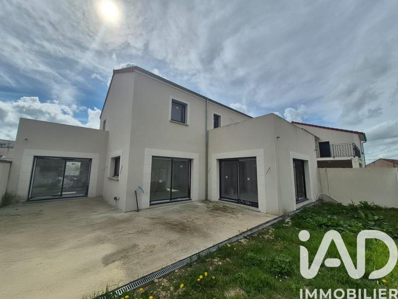 Maison - 227 m² - 7 pièces