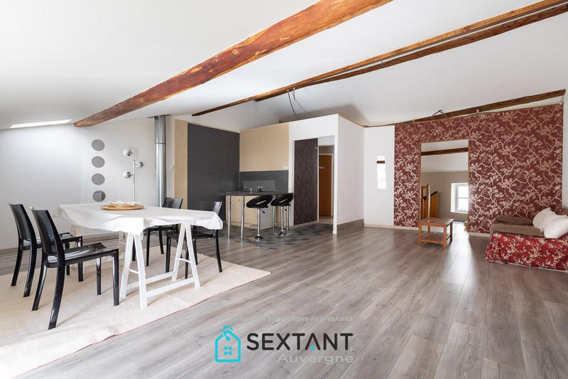 Maison - 200 m² - 6 pièces