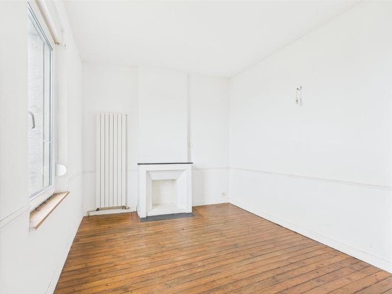 Maison - 180 m² - 8 pièces