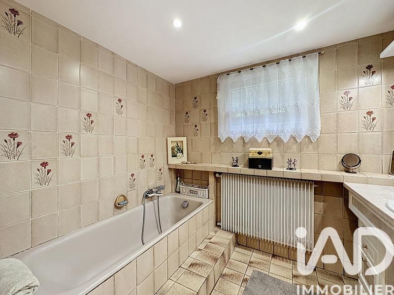 Maison - 110 m² - 4 pièces