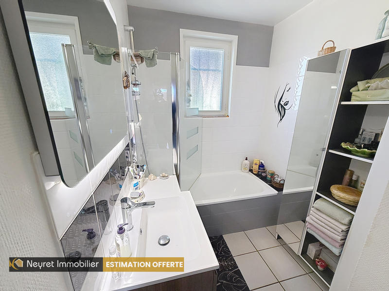 Maison - 80 m² - 4 pièces