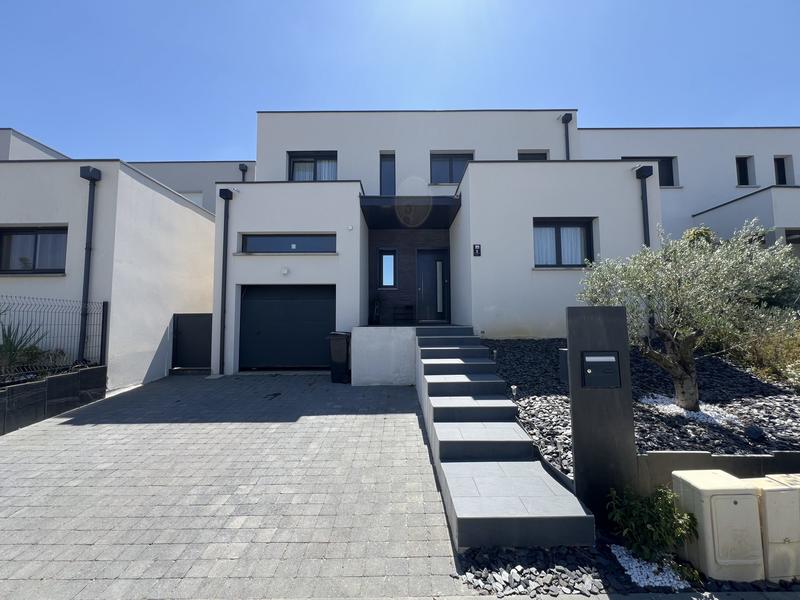 Maison contemporaine - 144 m² - 7 pièces