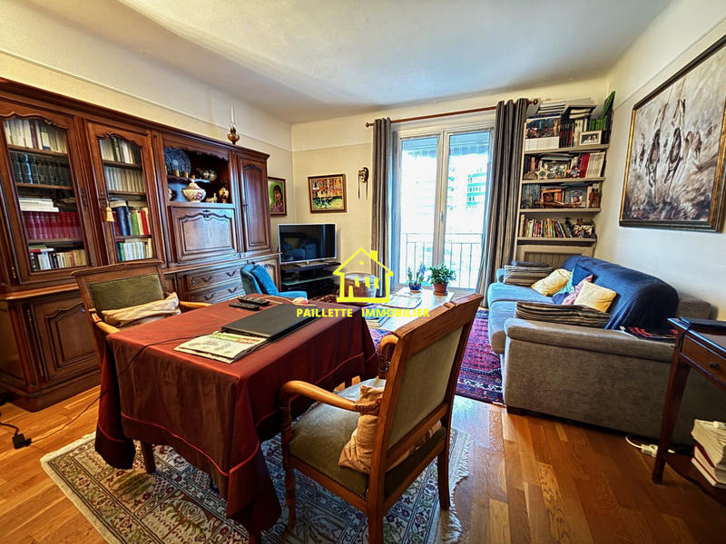 Appartement - 64 m² - 2 pièces