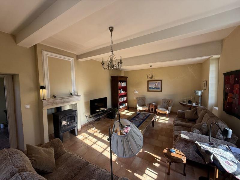 Maison ancienne - 242 m² - 8 pièces