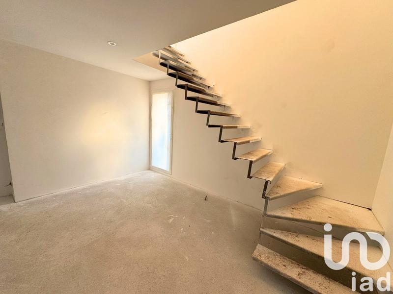 Maison - 163 m² - 5 pièces