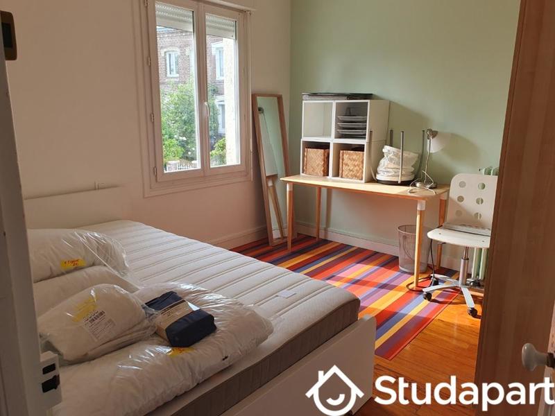 Chambre - 10 m² - 1 pièce