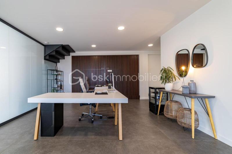 Local commercial - 99 m² - 3 pièces