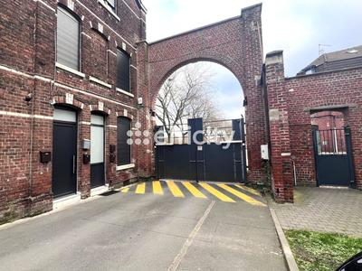 Immeuble - 141 m² - 6 pièces