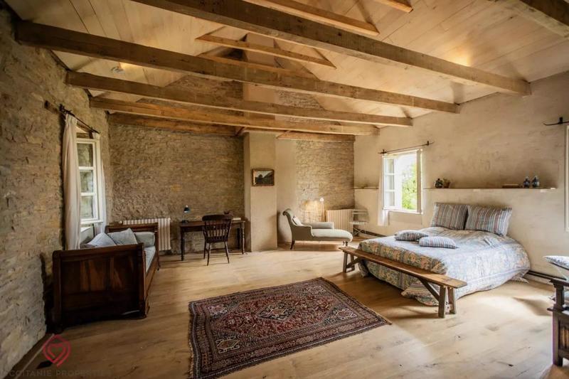 Demeure - 420 m² - 10 pièces