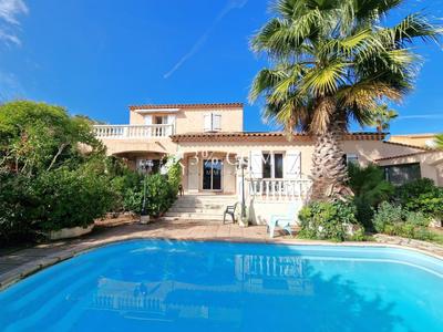 Villa - 120 m² - 5 pièces