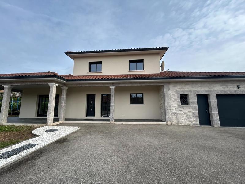 Maison - 173 m² - 6 pièces