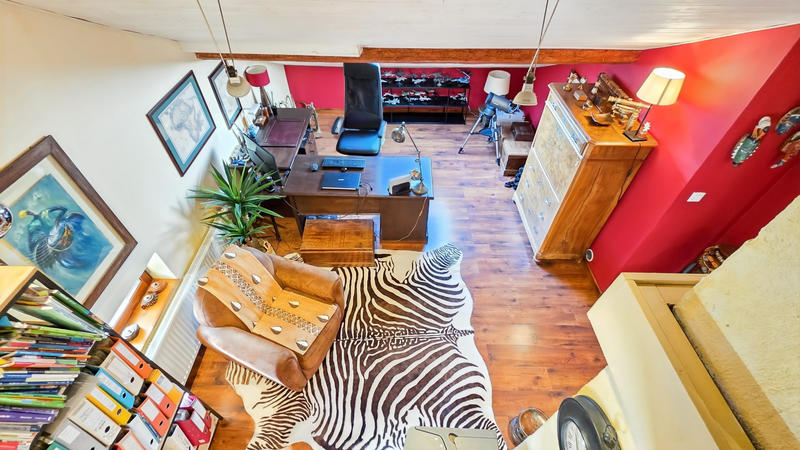 Maison - 245 m² - 7 pièces