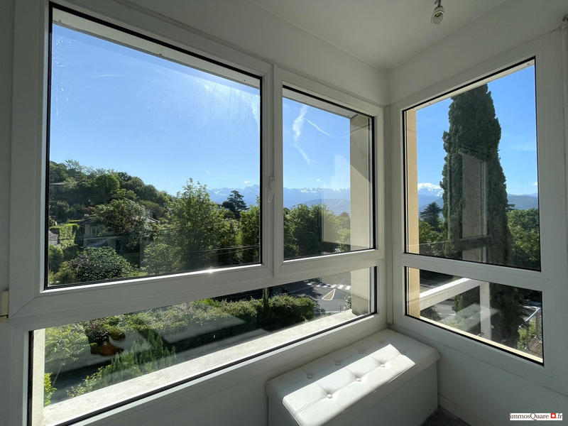 Villa - 181 m² - 8 pièces