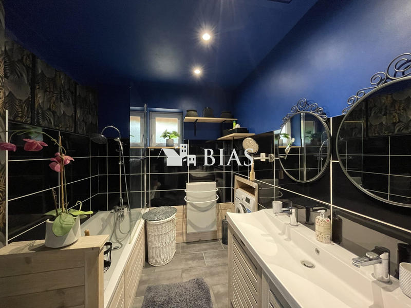 Maison - 96 m² - 5 pièces