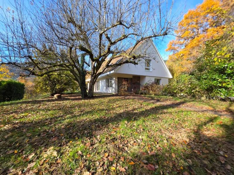 Maison - 224 m² - 7 pièces