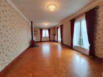 Maison - 106 m² - 5 pièces