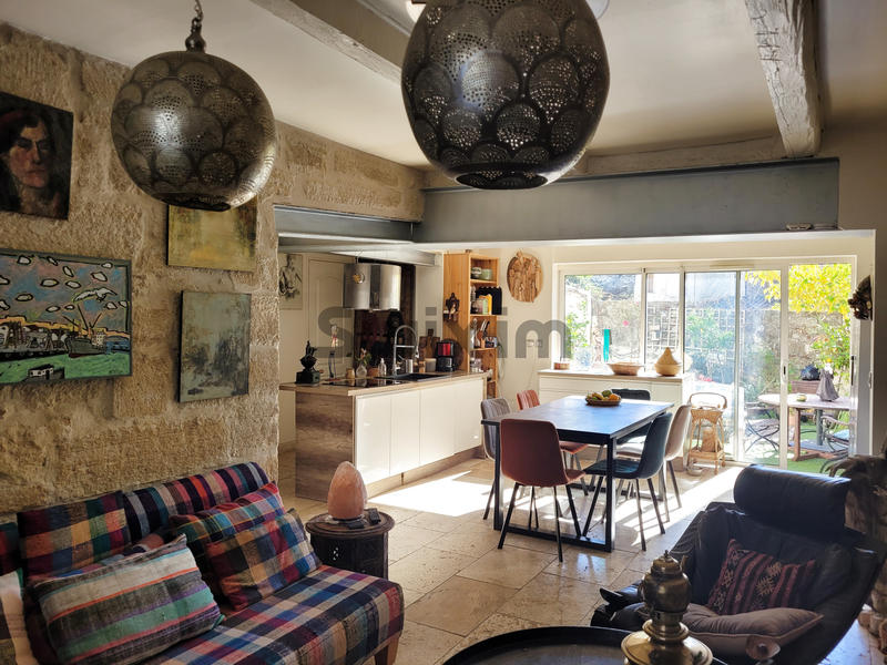 Maison - 165 m² - 8 pièces