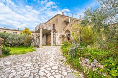 Maison - 88 m² - 5 pièces