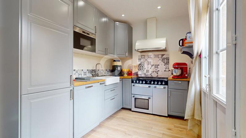 Maison - 140 m² - 6 pièces