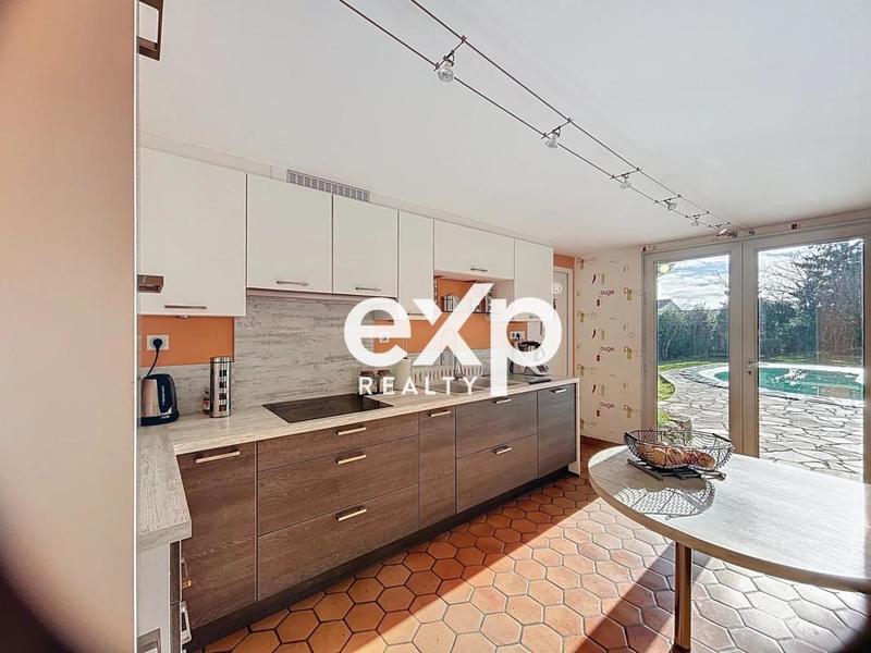 Maison - 158 m² - 6 pièces