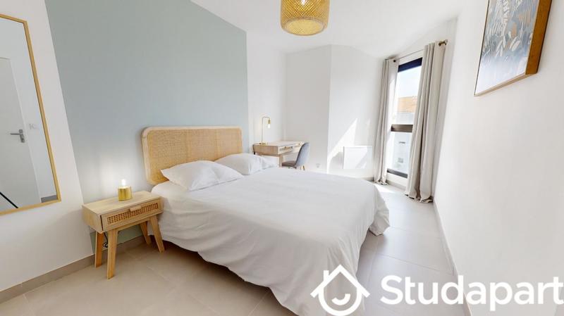 Chambre - 12 m² - 1 pièce