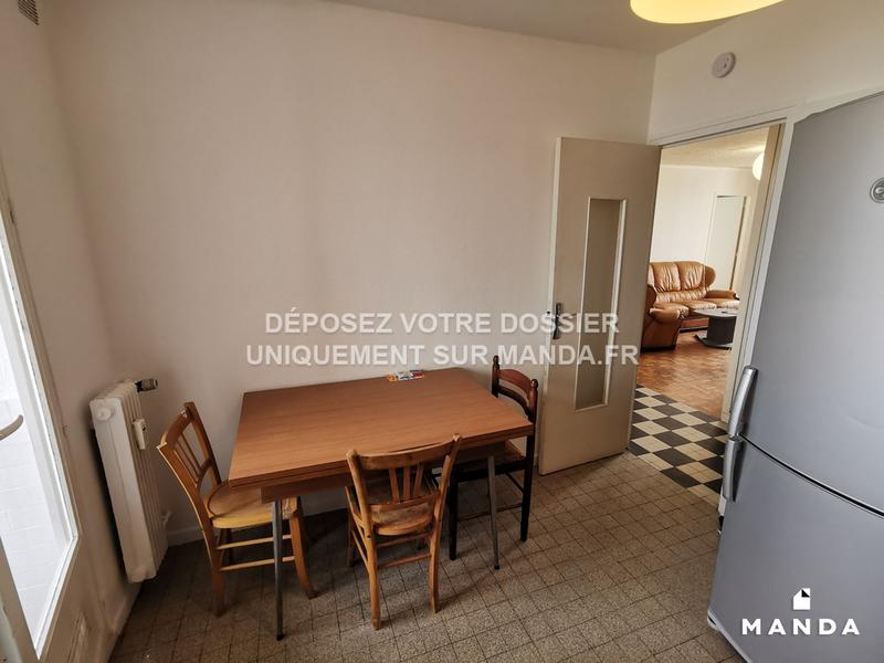 Chambre - 9 m² - 4 pièces