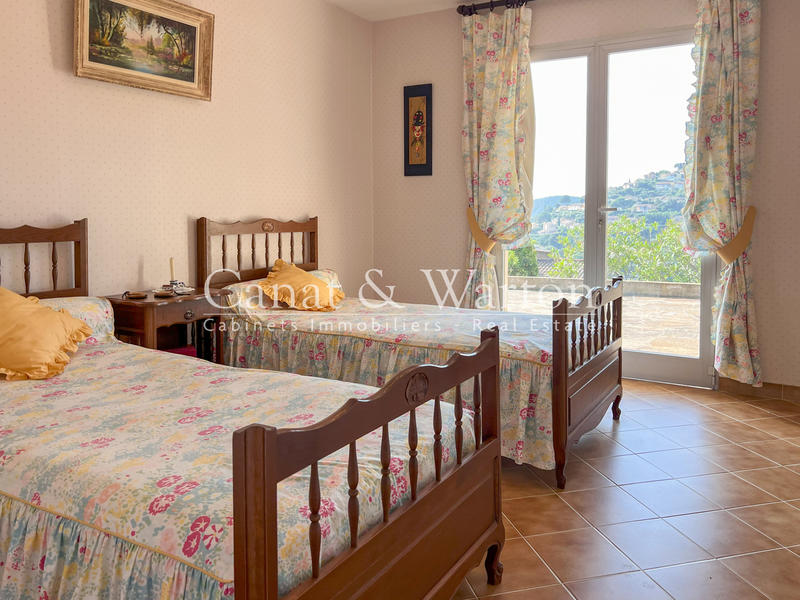 Villa - 220 m² - 7 pièces