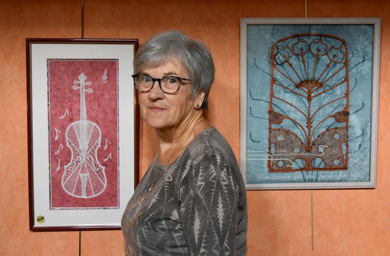 Démonstration-vente Danielle Beugnette Brodeuse