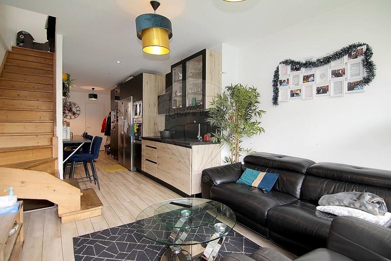 Maison - 103 m² - 5 pièces