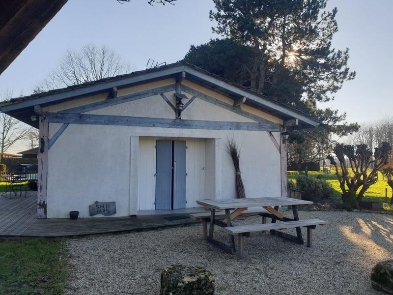 Maison - 186 m² - 8 pièces