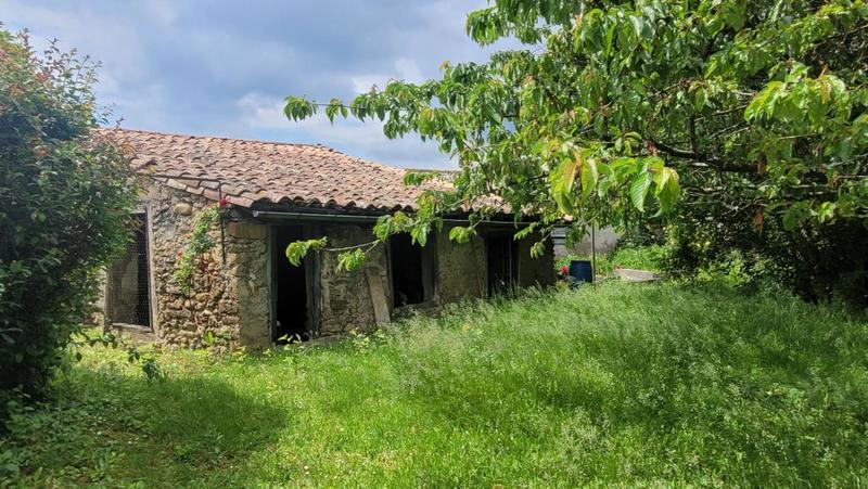 Maison de village - 241 m² - 9 pièces