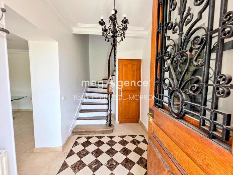 Maison - 190 m² - 7 pièces