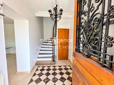 Maison - 190 m² - 7 pièces