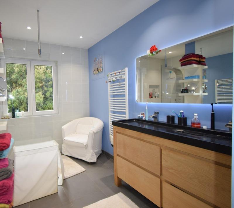 Maison - 172 m² - 8 pièces