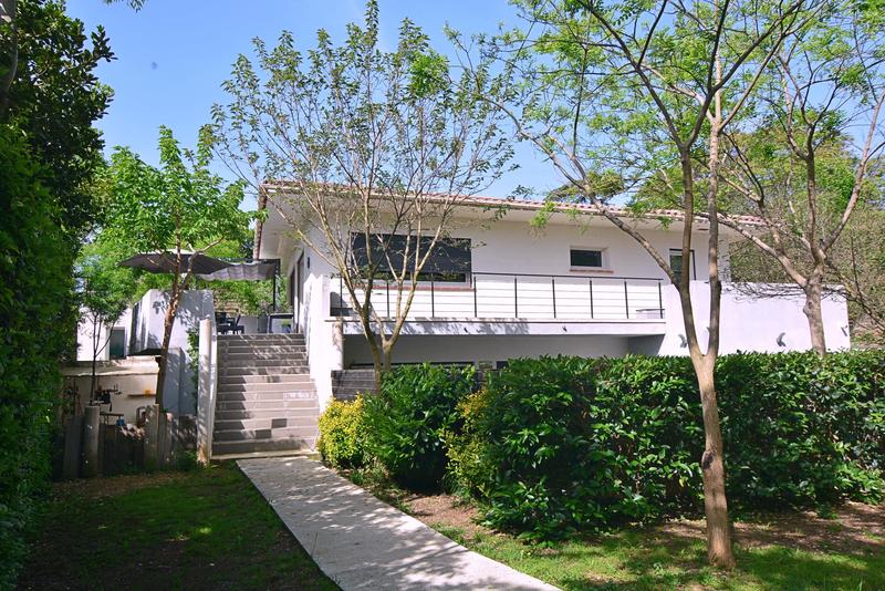 Bastide - 235 m² - 6 pièces