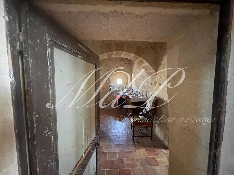 Maison - 338 m² - 10 pièces