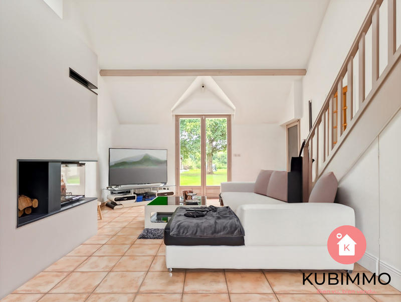 Maison - 202 m² - 5 pièces