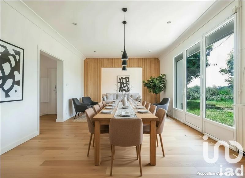 Maison - 220 m² - 10 pièces