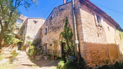 Maison de village - 93 m² - 5 pièces