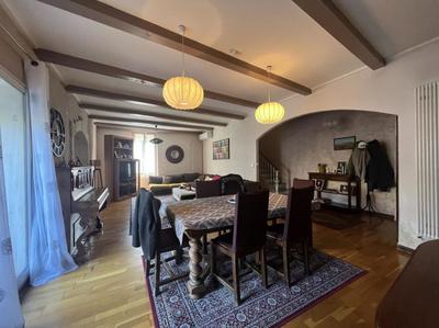 Maison - 185 m² - 5 pièces