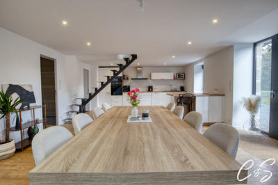 Maison - 113 m² - 5 pièces