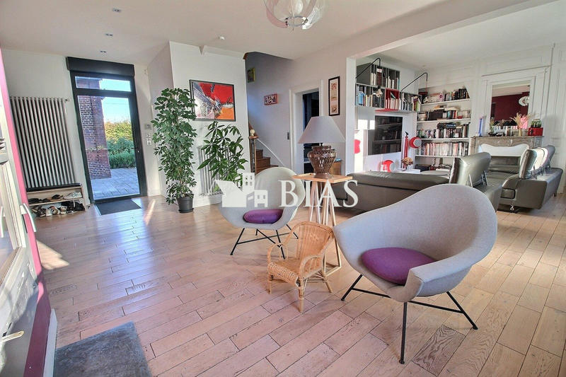 Maison - 190 m² - 7 pièces