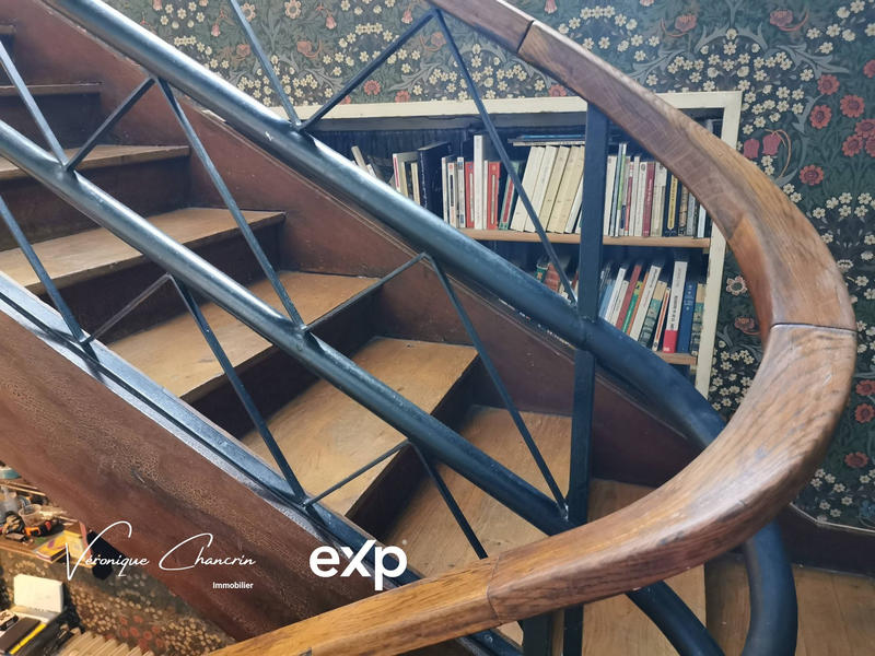 Maison - 198 m² - 7 pièces