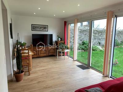 Maison - 108 m² - 5 pièces